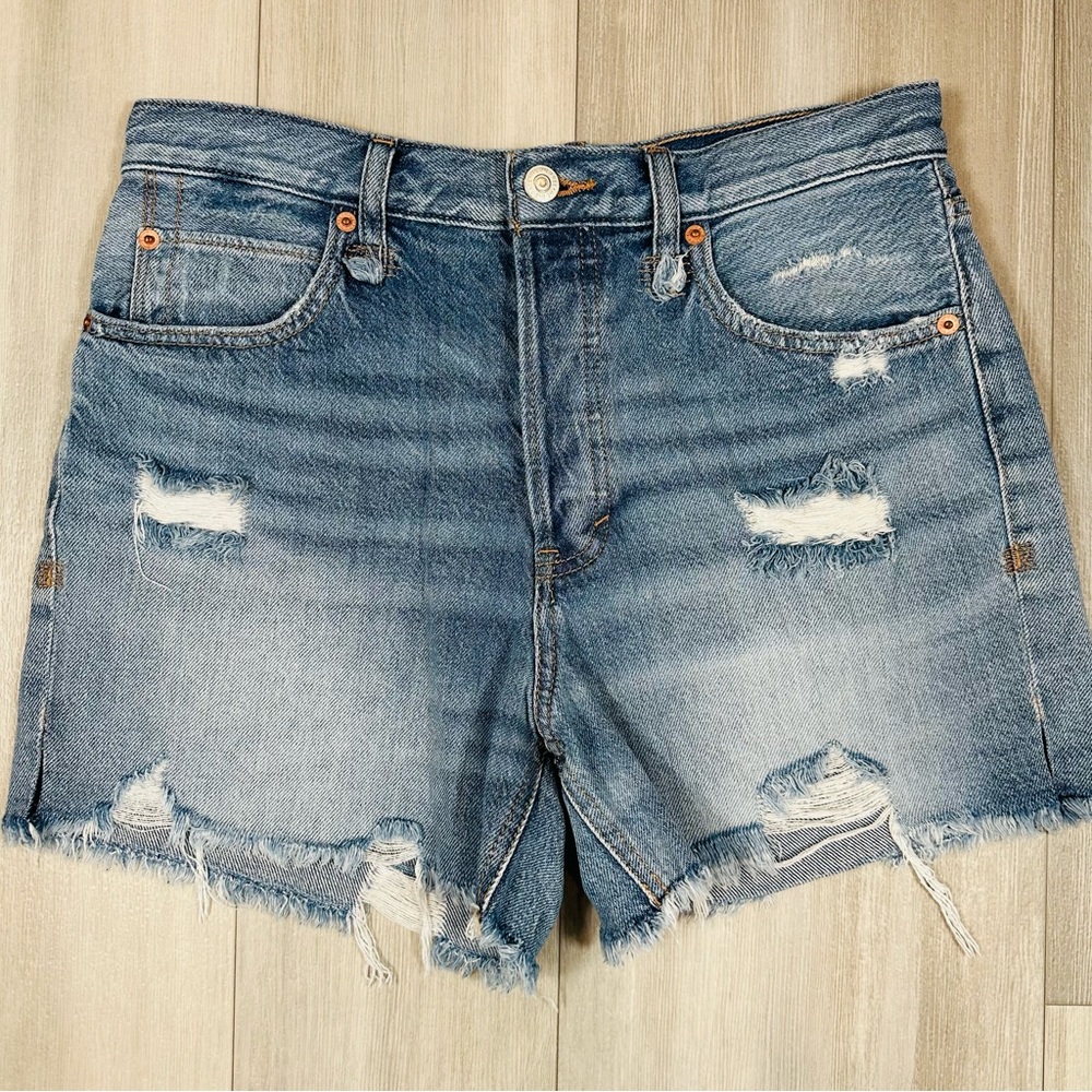 Free People We The Free Makai Cut Off Short in Vintage Light Denim Size 27 - Picture 4 of 9